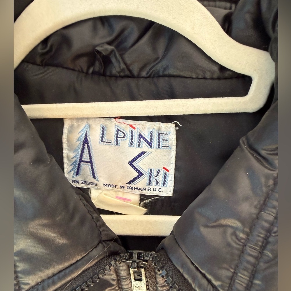 Vintage Alpine Black Puffer Jacket with Red and Green and Grey Stripes - Picture 3 of 13